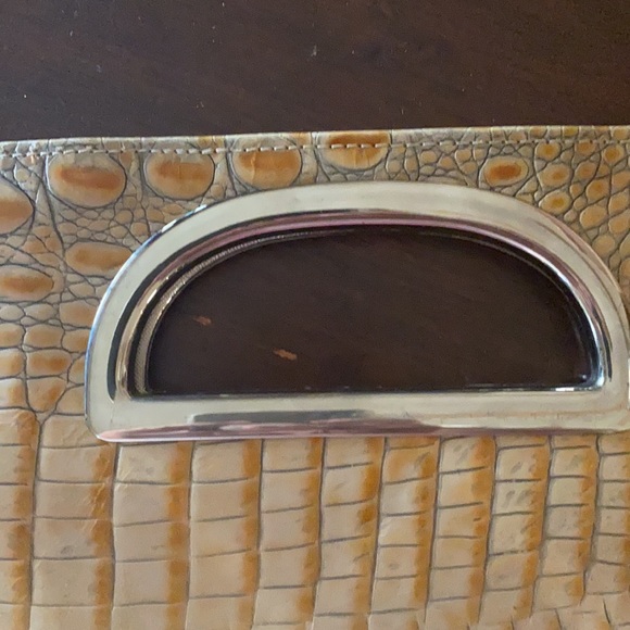 Kiki Pearl Genuine Alligator Clutch - Picture 8 of 8